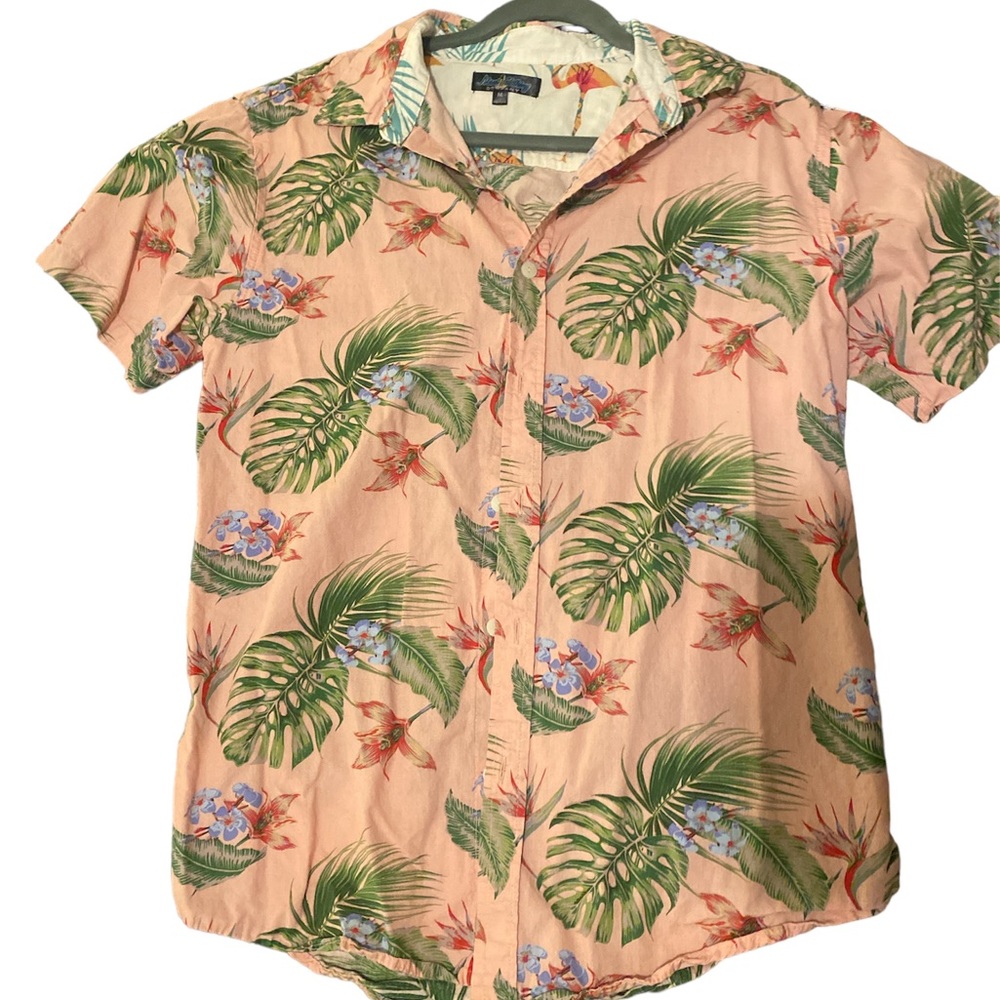 Men’s Pink and Green Colorful Tropical Hawaiian Button Down Shirt Medium